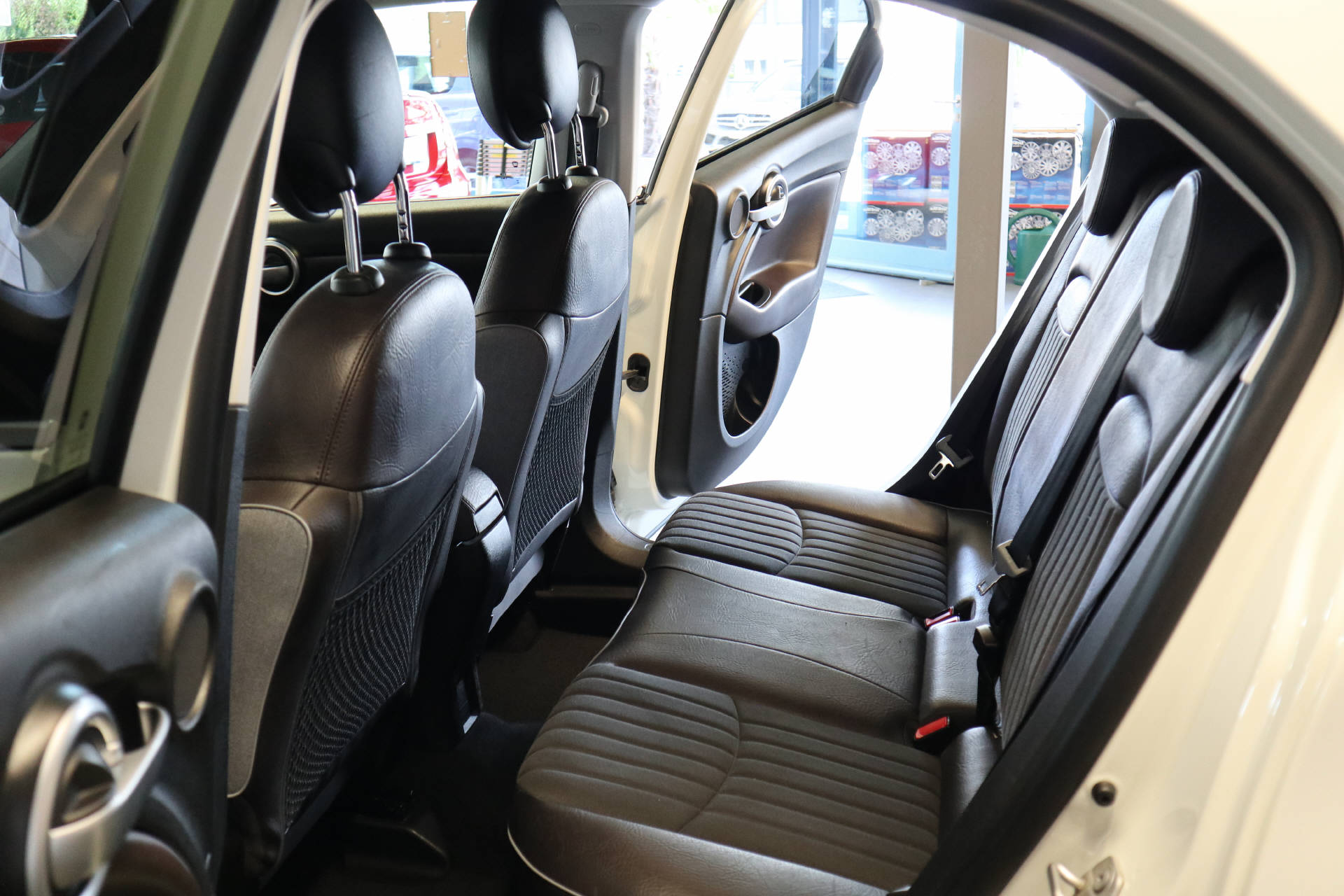 FIAT 500X 1.4 MultiAir Lounge-image-9