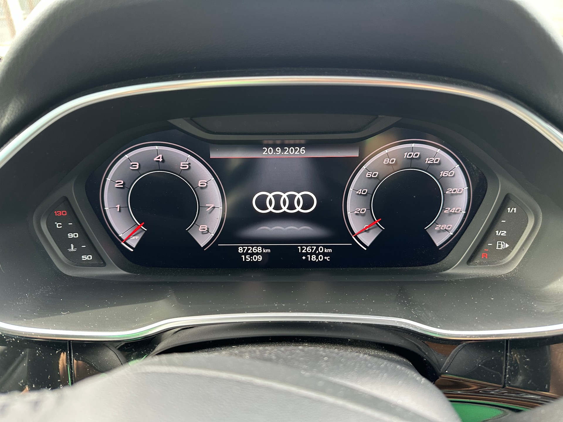 AUDI 2.0 40 TFSI Advanced quattro S-Tronic-image-1
