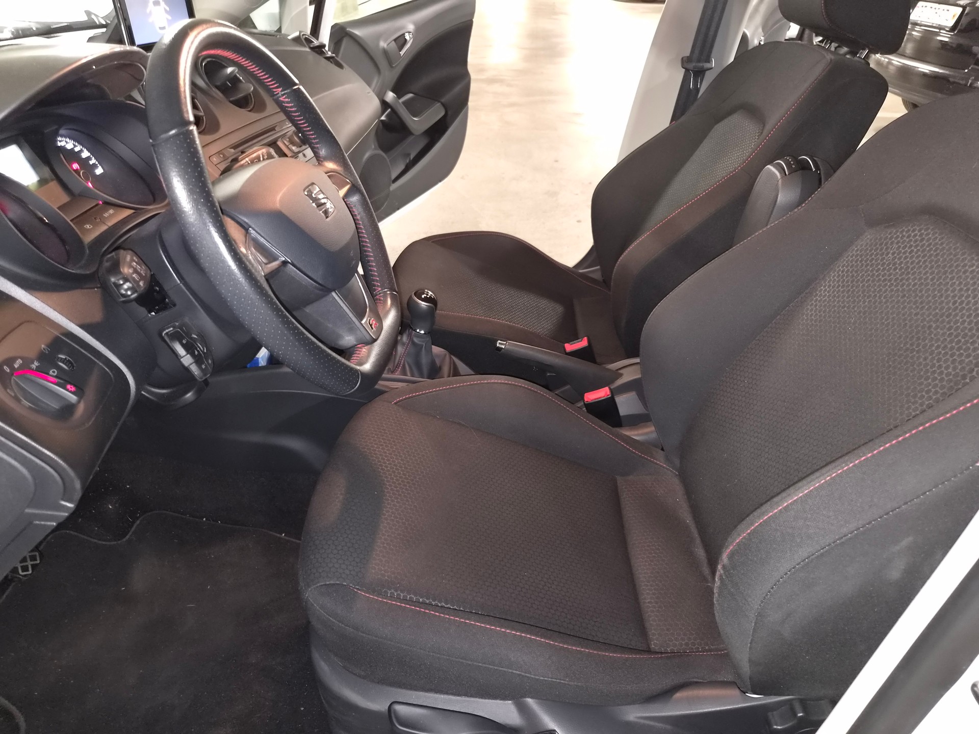 SEAT 1.4 TSI 140 ACT FR 30 S/S-image-2