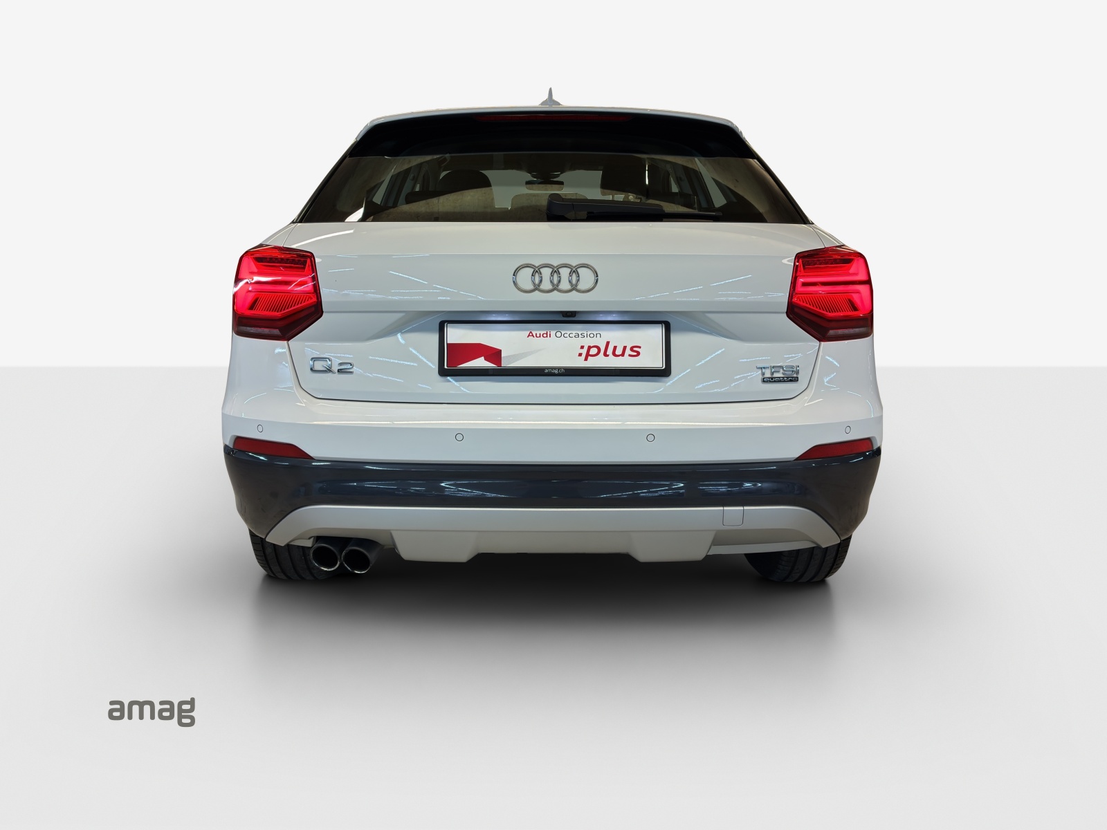 AUDI Q2 2.0 TFSI design quattro S-tronic-image-3