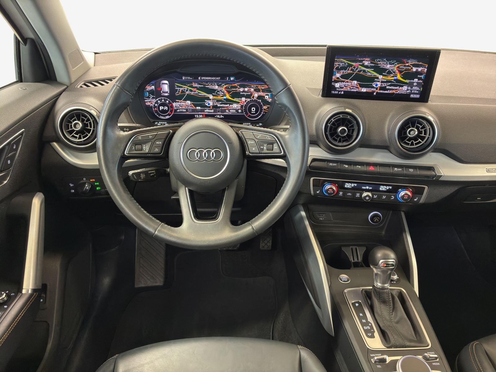 AUDI Q2 2.0 TFSI design quattro S-tronic-image-8