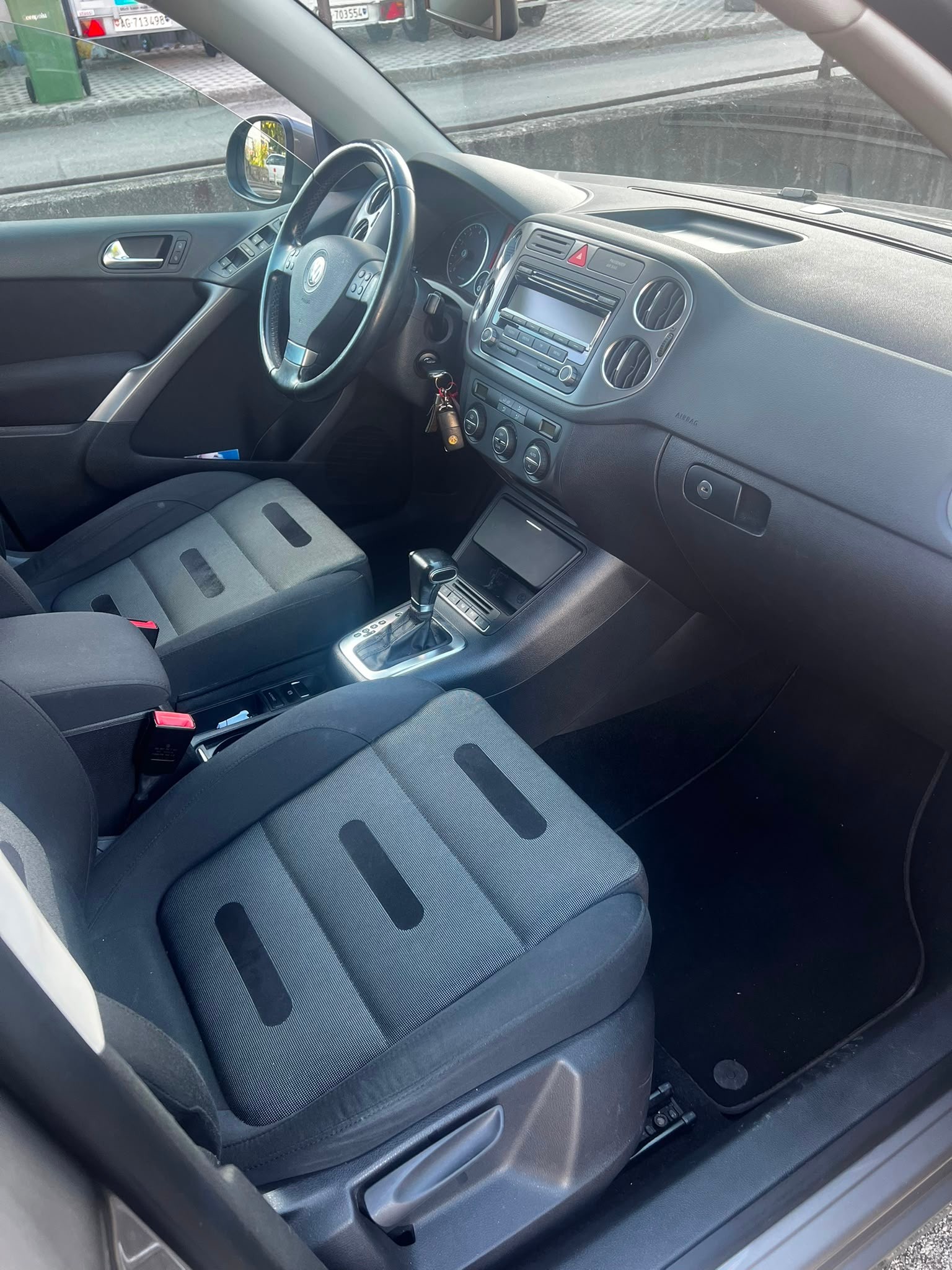VW Tiguan 2.0 TSI Sport&Style Tiptronic-image-11