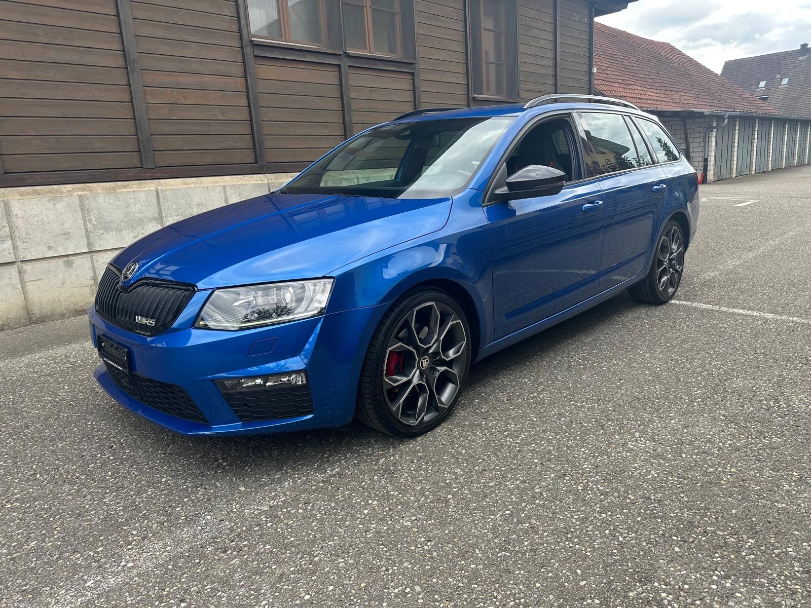 SKODA Octavia Combi 2.0 TDI RS 4x4 DSG-image-1