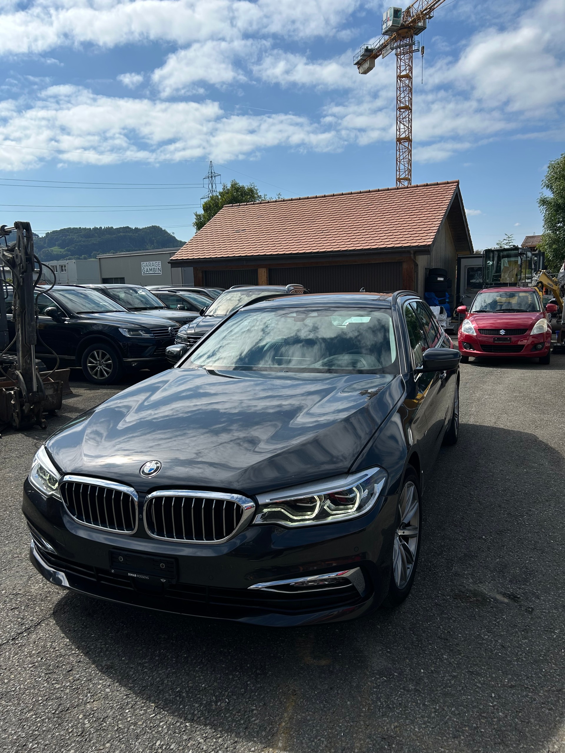 BMW 530d xDrive Touring Luxury Line Steptronic-image-0