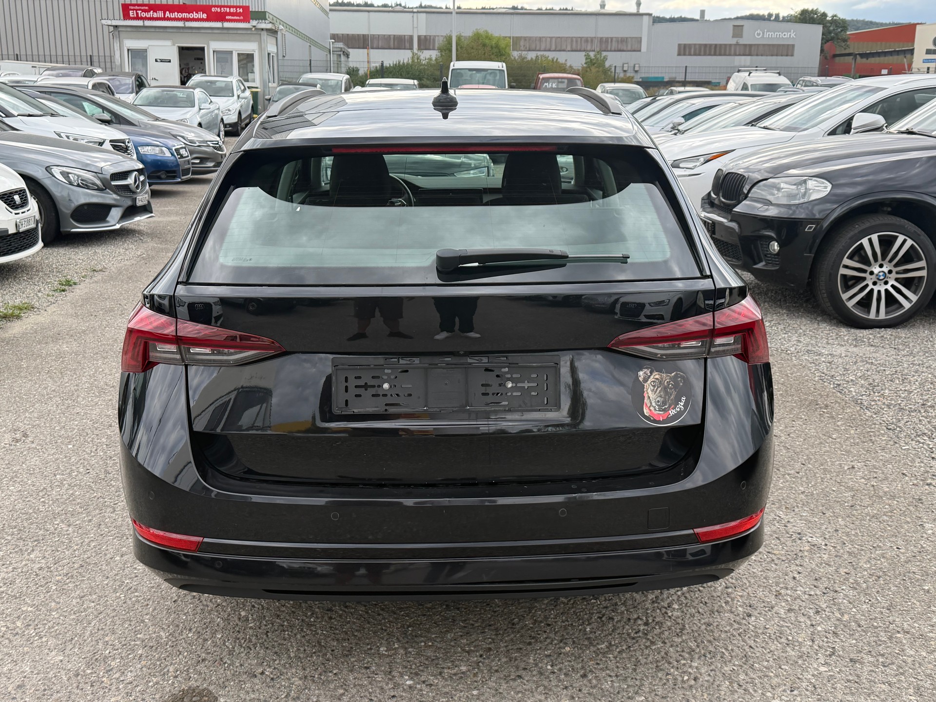 SKODA Octavia Combi 2.0 TDI DSG Ambition-image-4