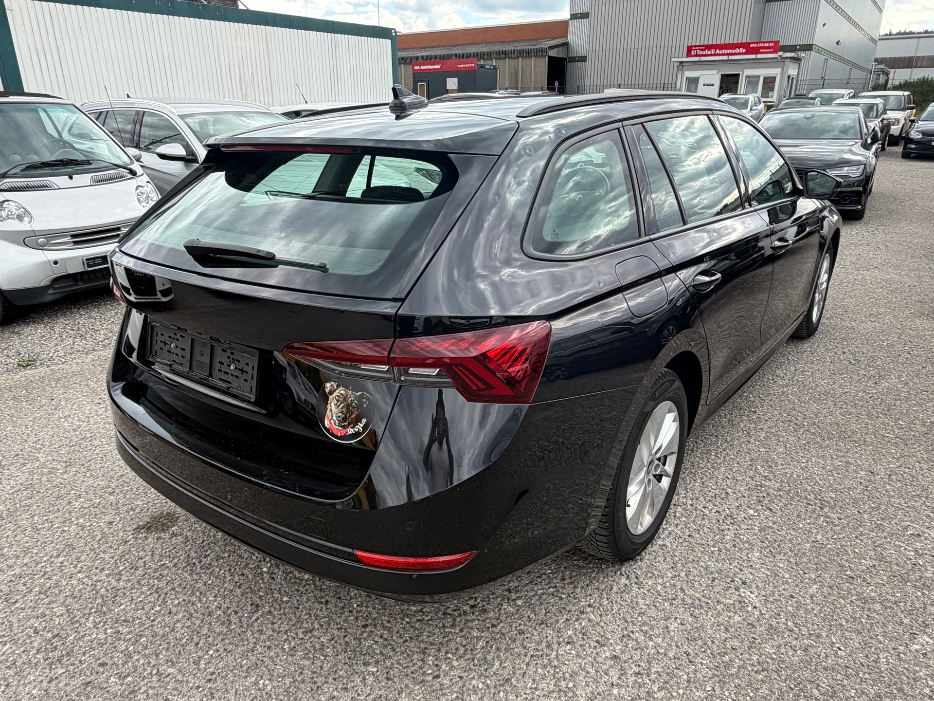 SKODA Octavia Combi 2.0 TDI DSG Ambition-image-3