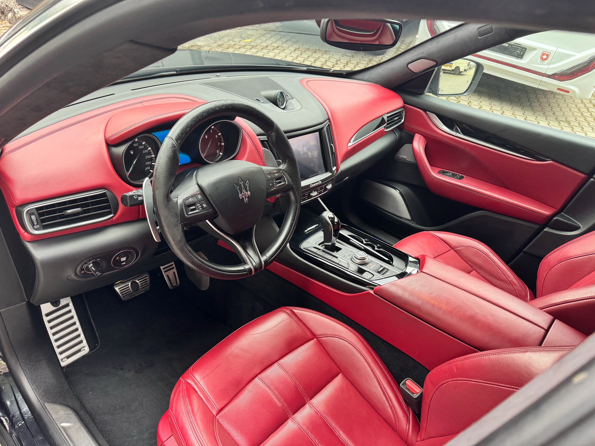 MASERATI Levante S 3.0 V6 Automatica-image-11