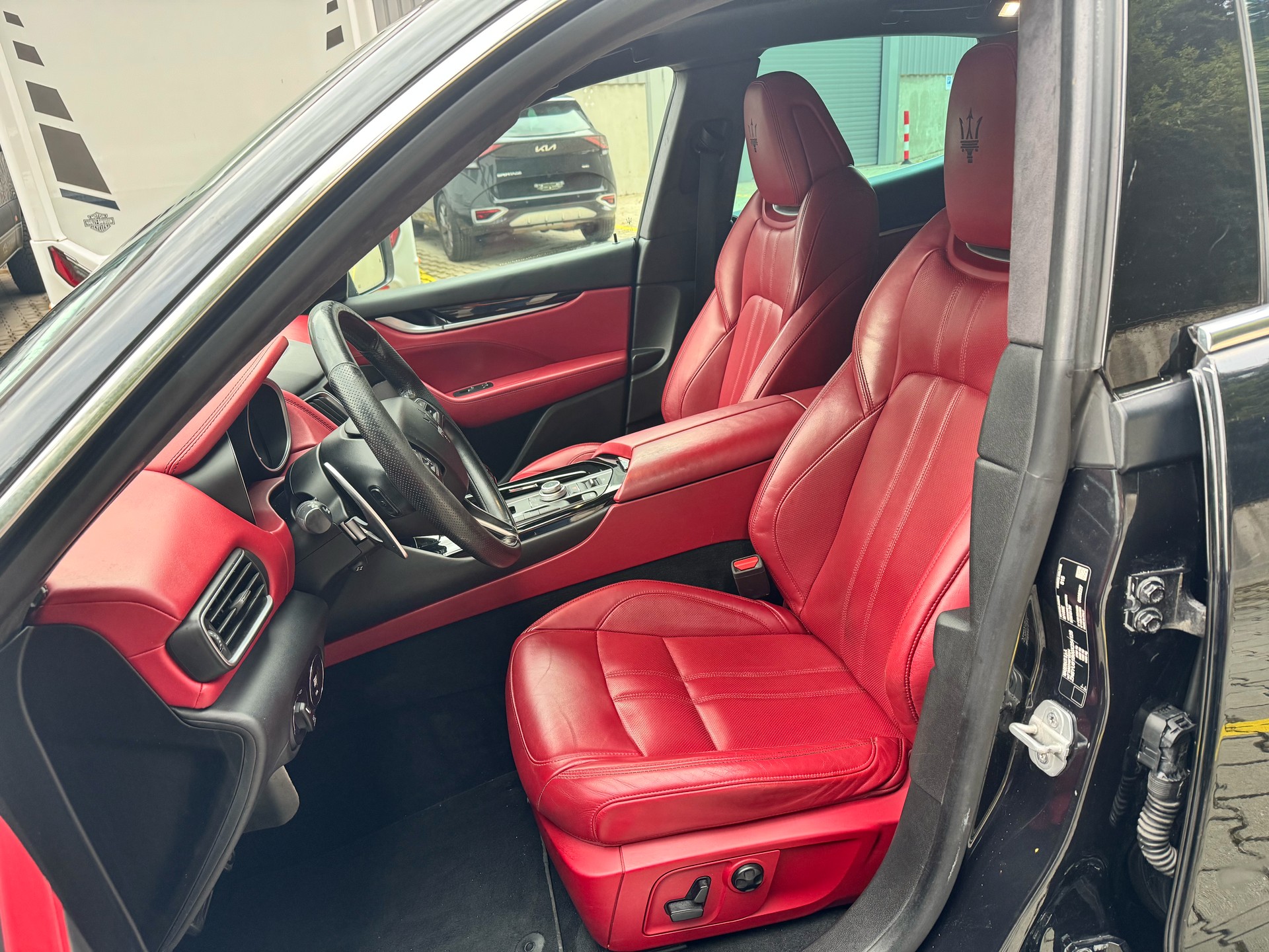 MASERATI Levante S 3.0 V6 Automatica-image-12