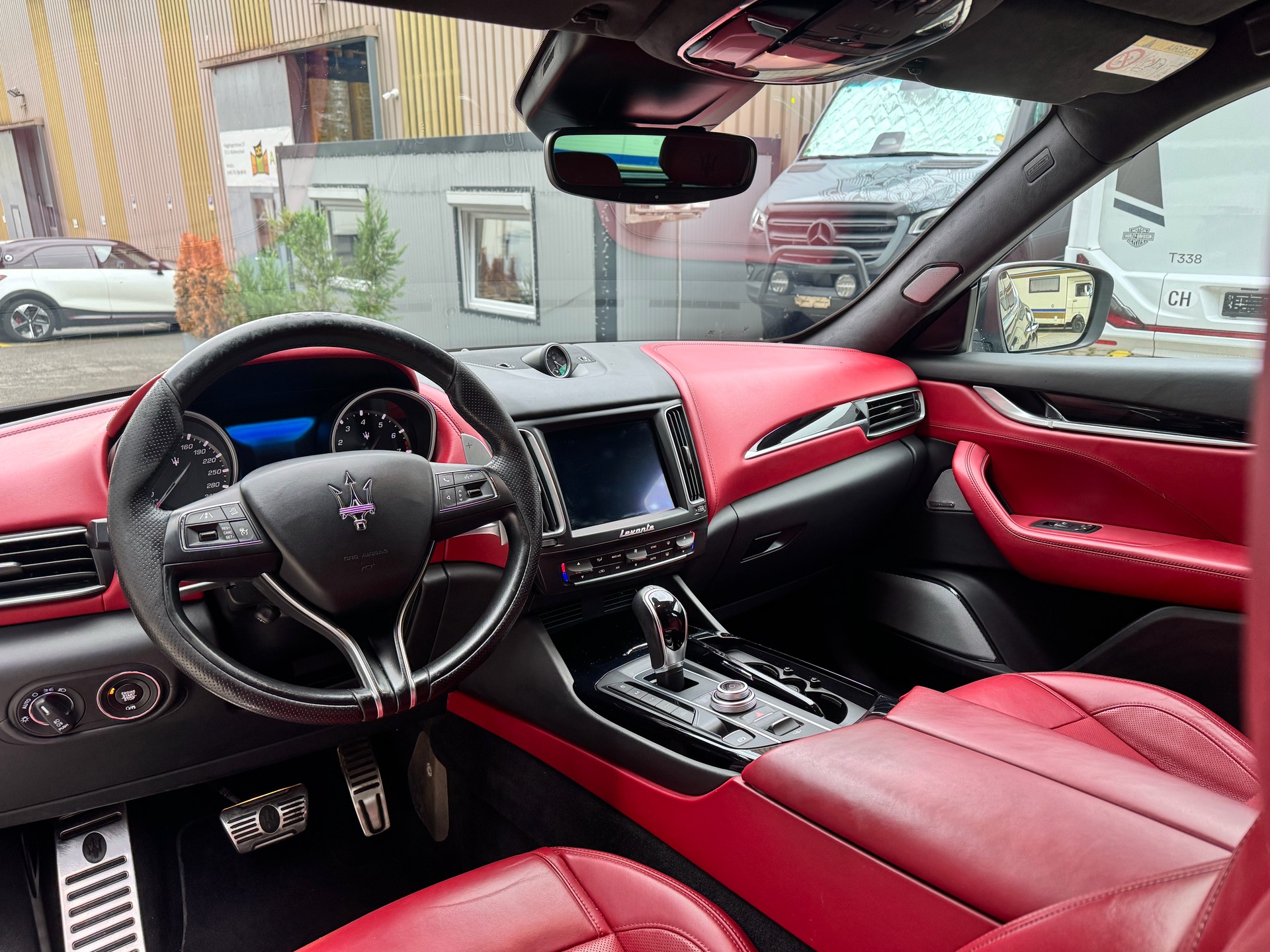 MASERATI Levante S 3.0 V6 Automatica-image-13