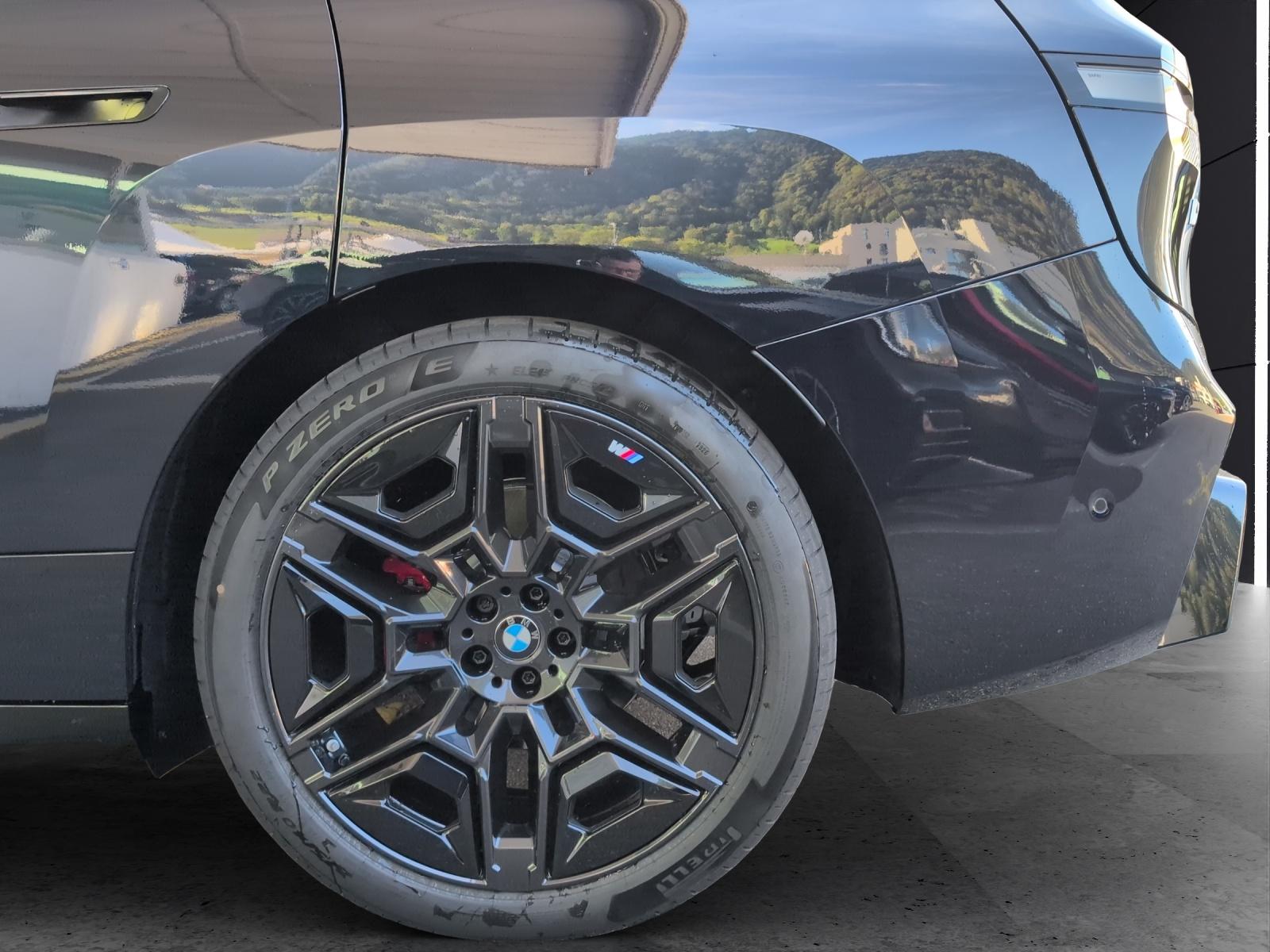 BMW iX I20 xDrive60-image-9