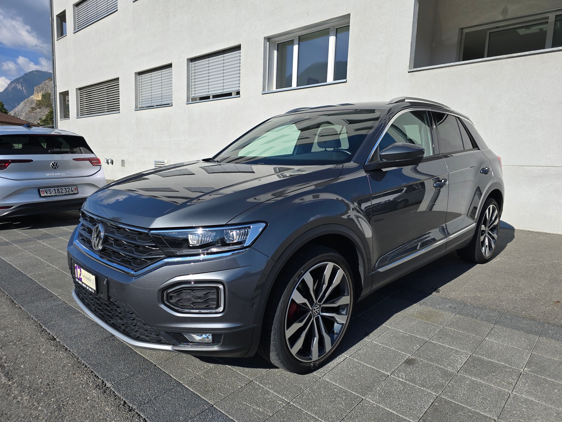VW T-Roc 2.0 TSI Sport DSG 4Motion-image-1
