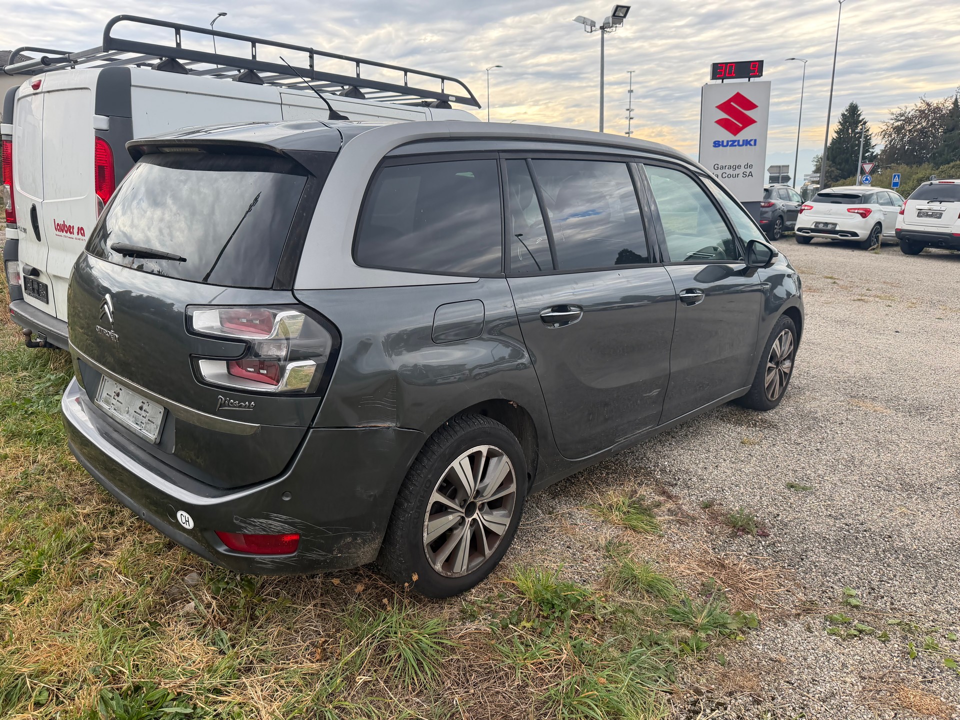 CITROEN Grand C4 Picasso 1.6i 16V e-THP Exclusive-image-3