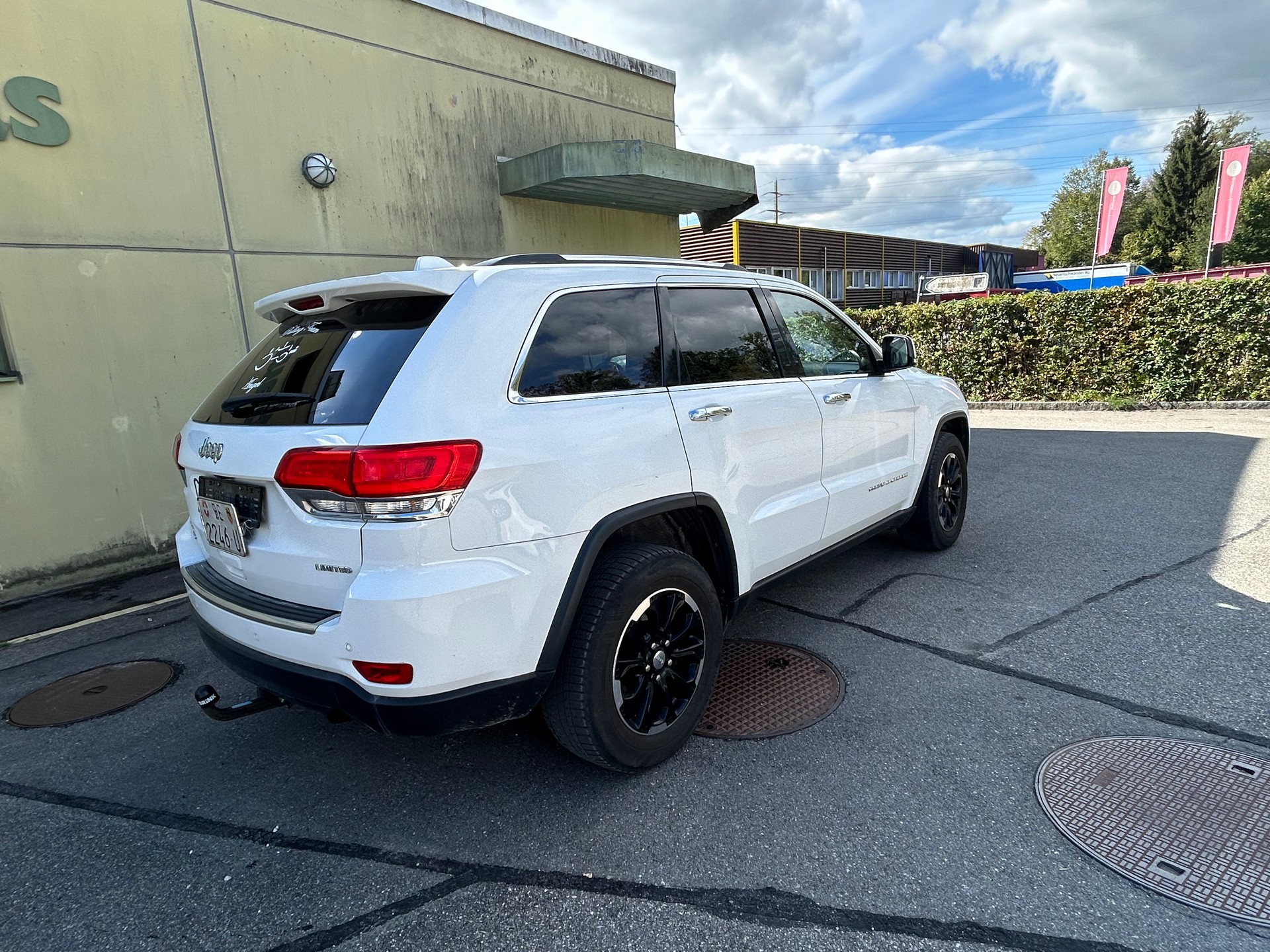 JEEP Grand Cherokee 3.0 CRD Overland Automatic-image-3