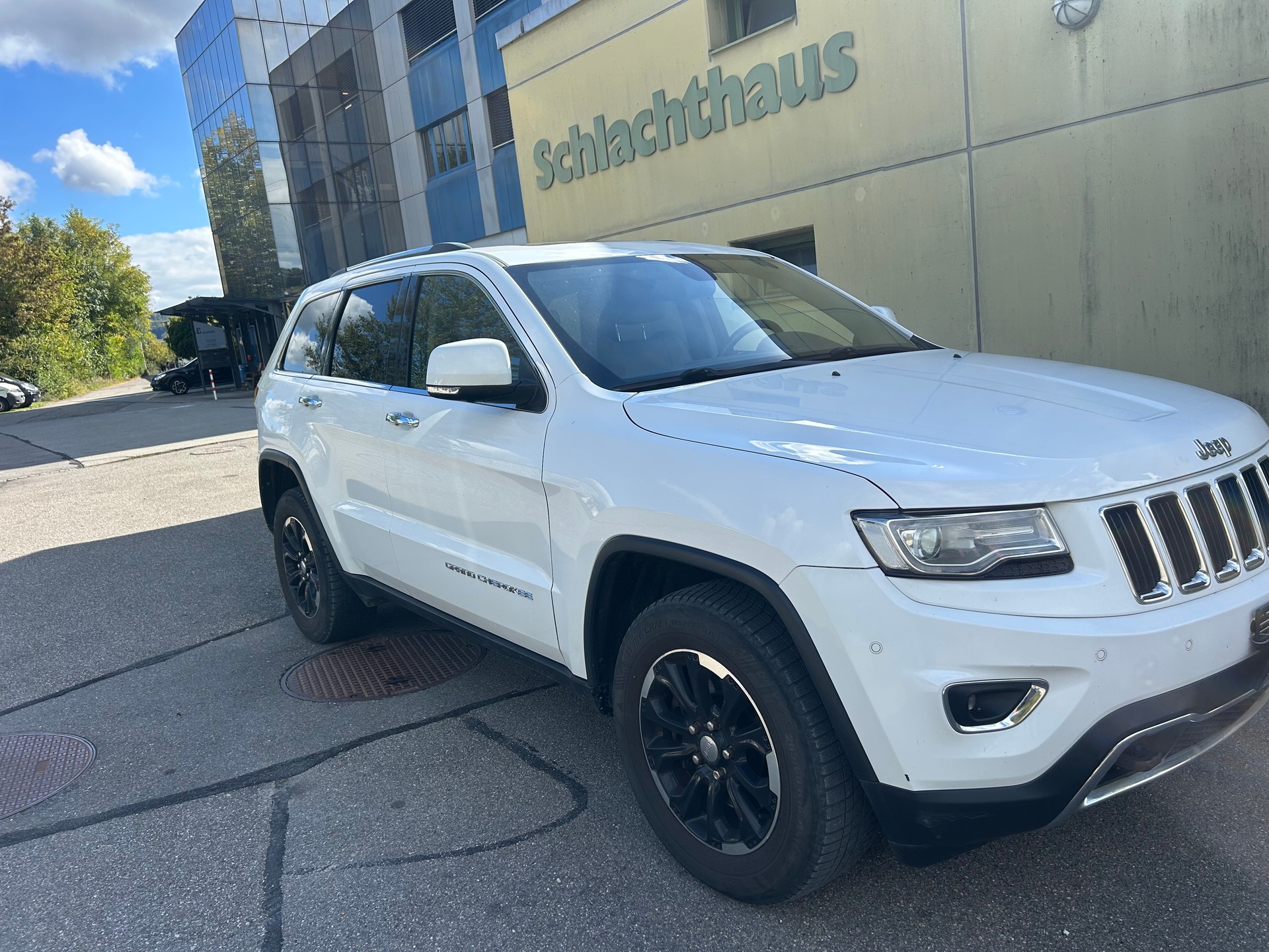 JEEP Grand Cherokee 3.0 CRD Overland Automatic-image-2