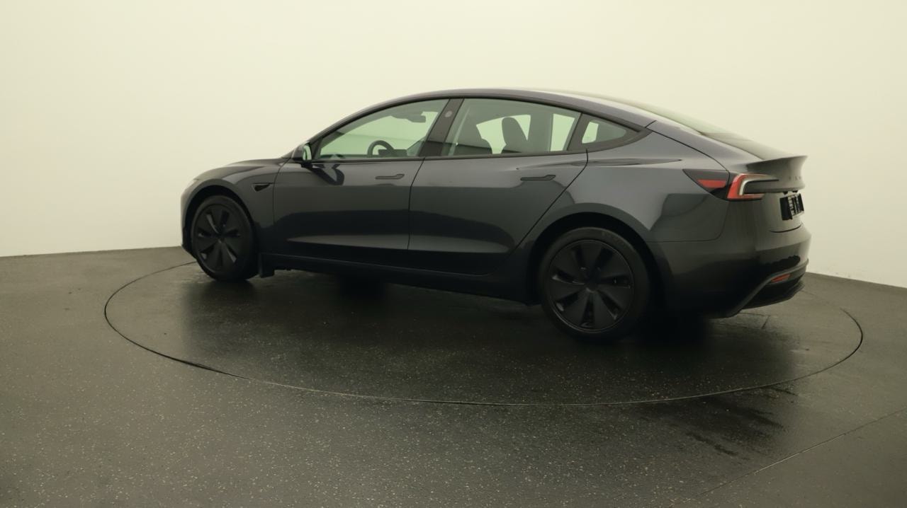 TESLA Model 3 Long Range Dual Motor AWD-image-2