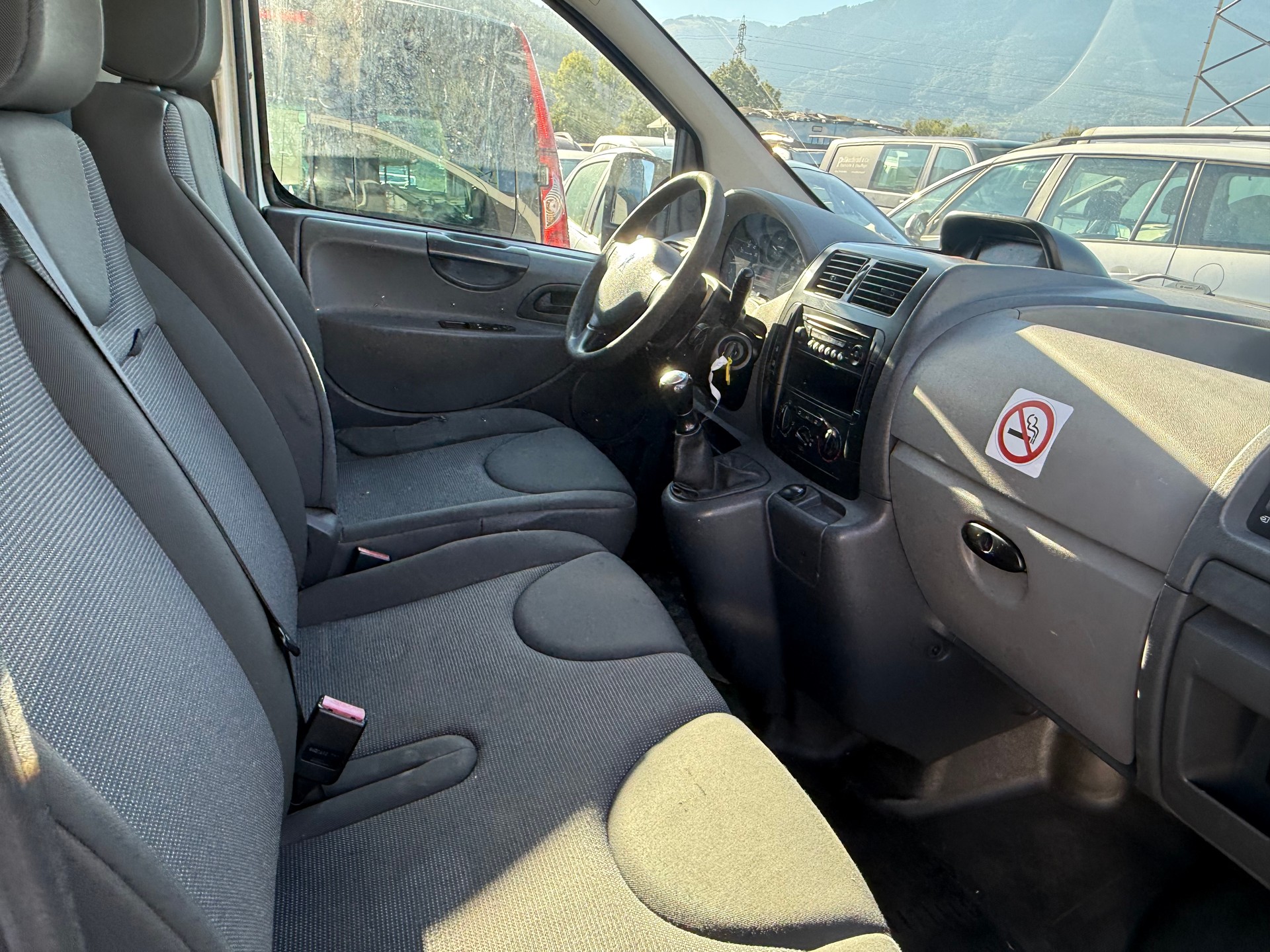 PEUGEOT Expert 2.0i 16V 227 L1H1-image-6