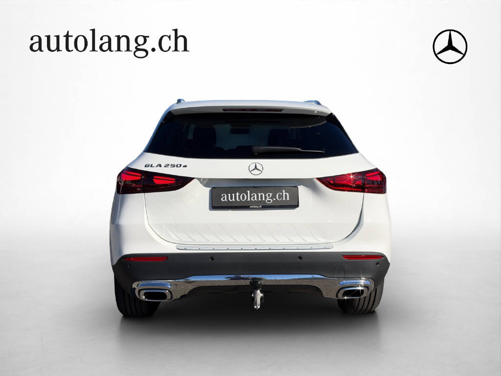 MERCEDES-BENZ GLA 250 e Progressive Line EQ Star-image-15