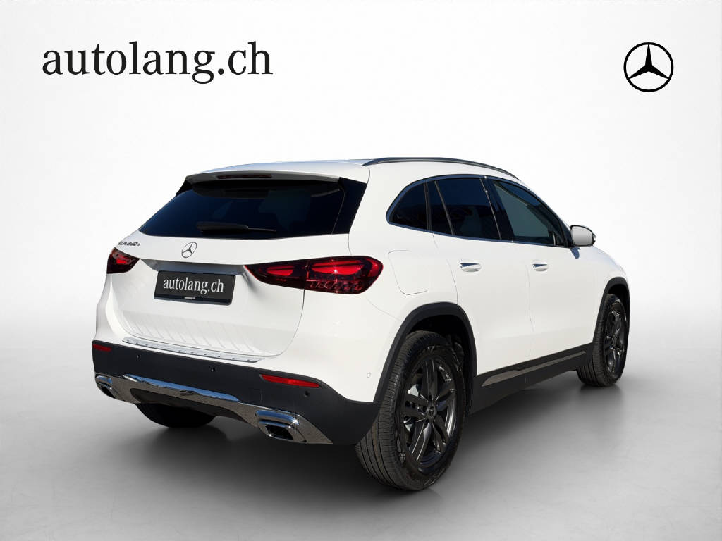 MERCEDES-BENZ GLA 250 e Progressive Line EQ Star-image-4