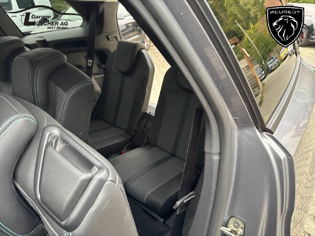 PEUGEOT 5008 1.2 PureTech Allure Pack-image-20