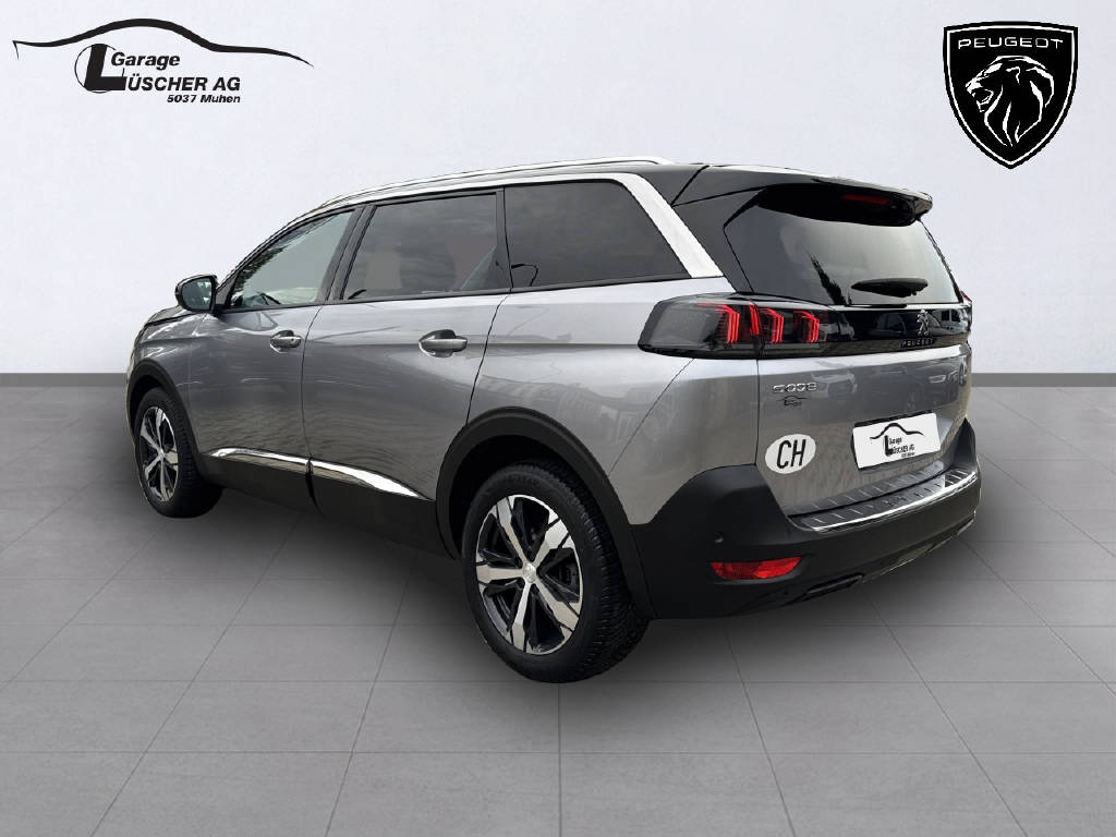 PEUGEOT 5008 1.2 PureTech Allure Pack-image-5