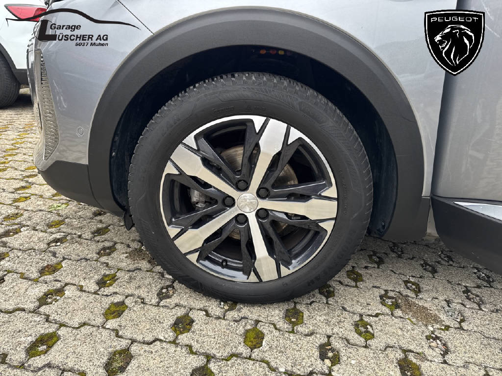 PEUGEOT 5008 1.2 PureTech Allure Pack-image-10