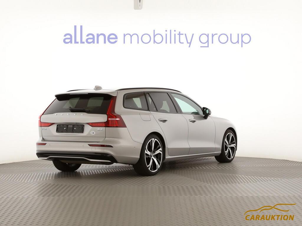 VOLVO V60 B4 Benzin Mild Hybrid Ultra Dark DCT-image-3
