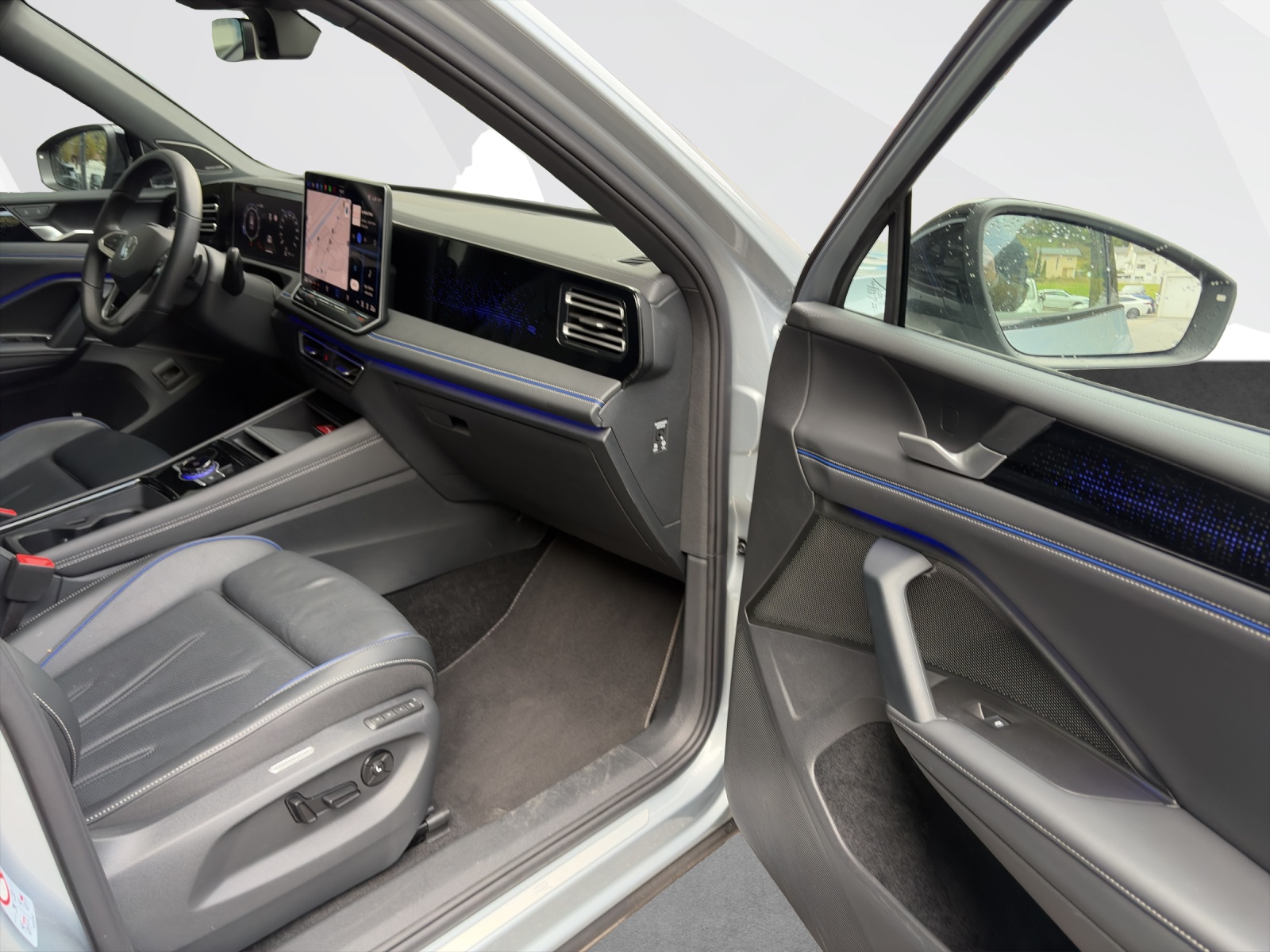 VW Tiguan 2.0 TSI R-Line DSG 4motion-image-17