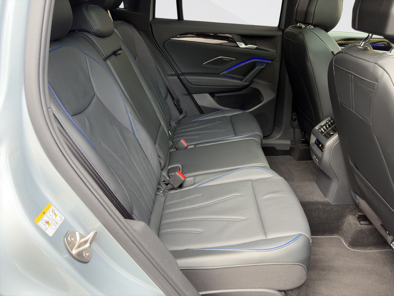 VW Tiguan 2.0 TSI R-Line DSG 4motion-image-20