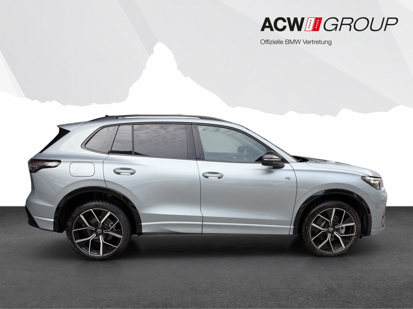 VW Tiguan 2.0 TSI R-Line DSG 4motion-image-5