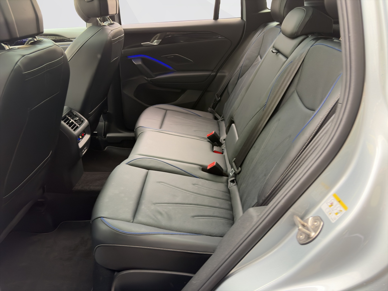 VW Tiguan 2.0 TSI R-Line DSG 4motion-image-18