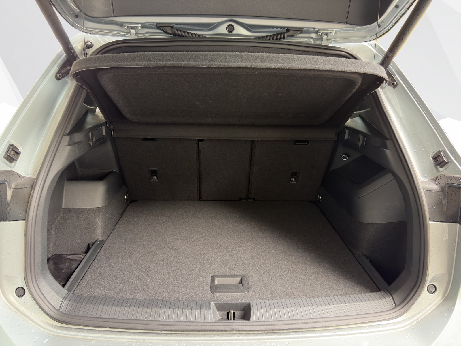VW Tiguan 2.0 TSI R-Line DSG 4motion-image-19