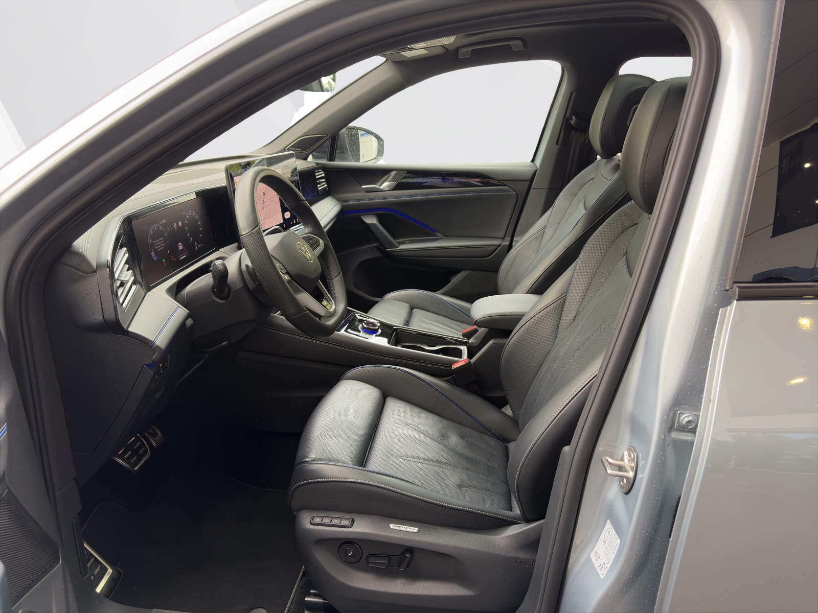 VW Tiguan 2.0 TSI R-Line DSG 4motion-image-9