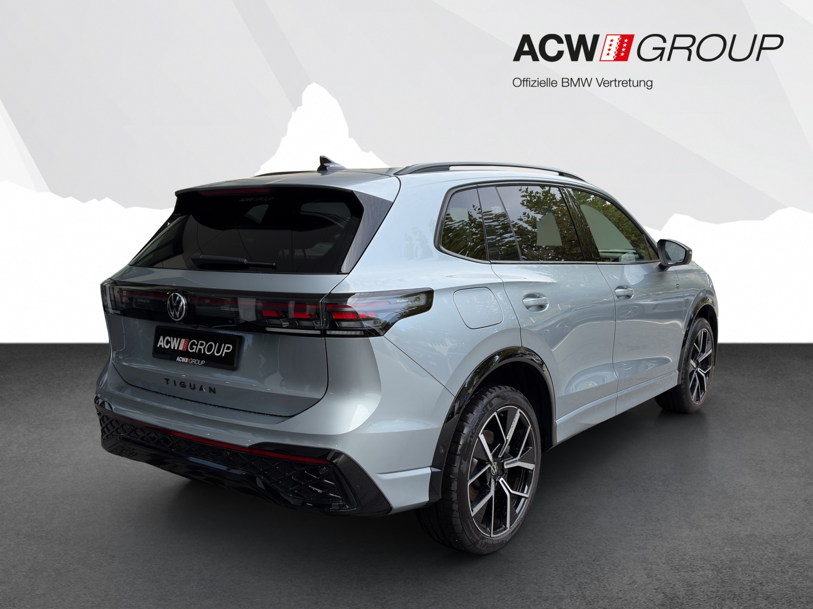 VW Tiguan 2.0 TSI R-Line DSG 4motion-image-4