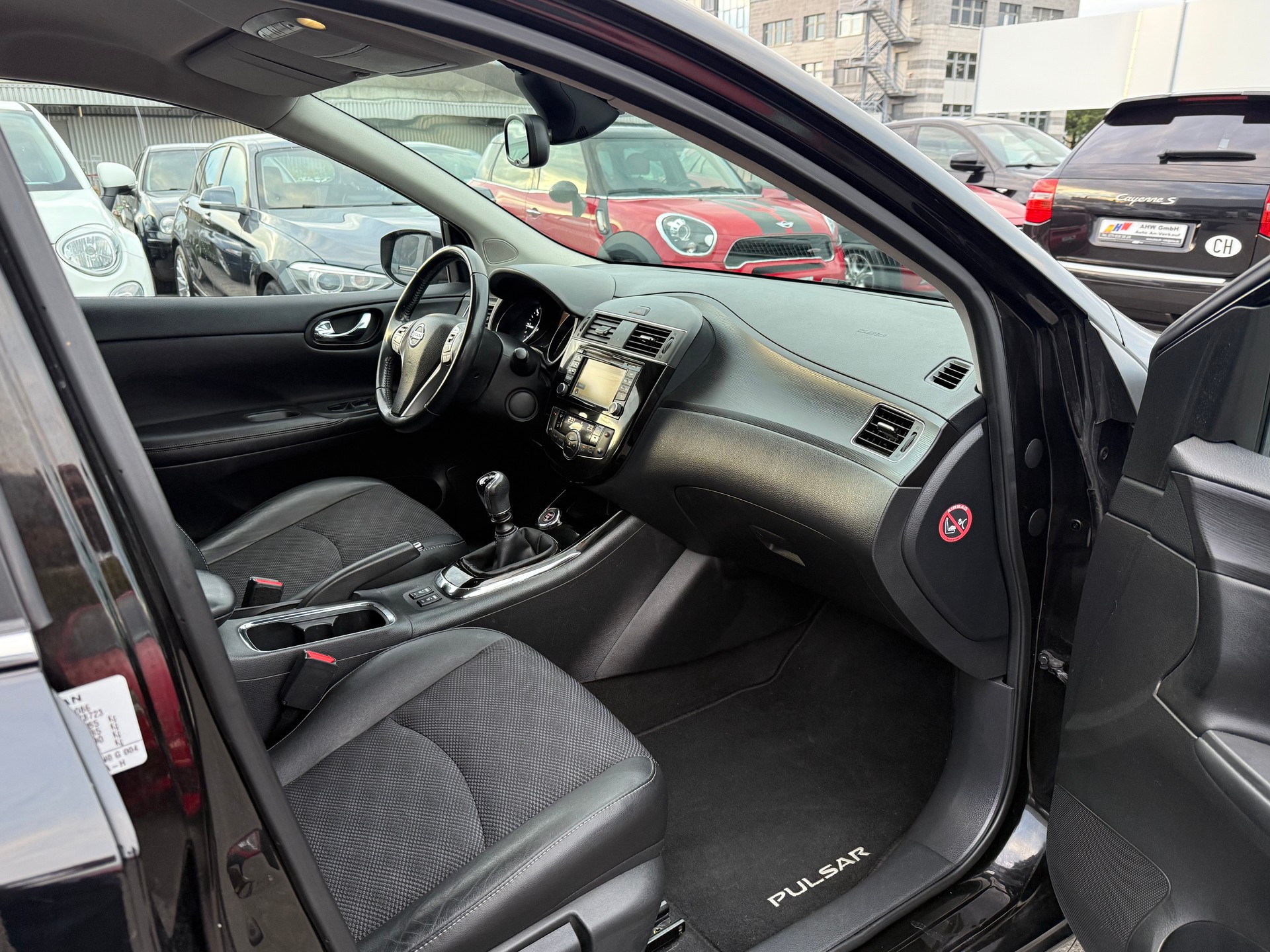 NISSAN Pulsar 1.5 dCi N-Connecta / Frisch ab MFK / 1 Jahr Garantie / Keyless Go / Navi / Bluetooth / Rückfahrkamera-image-6