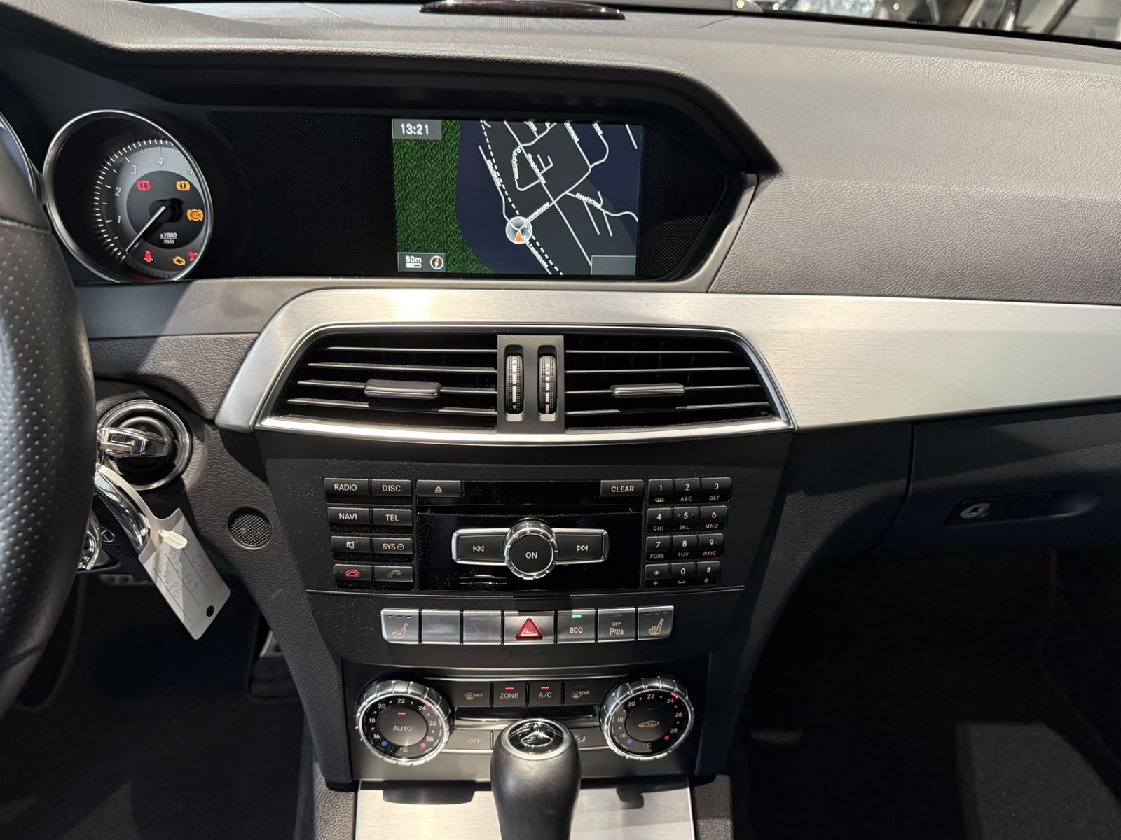 MERCEDES-BENZ C 250 Coupé 7G-Tronic-image-12