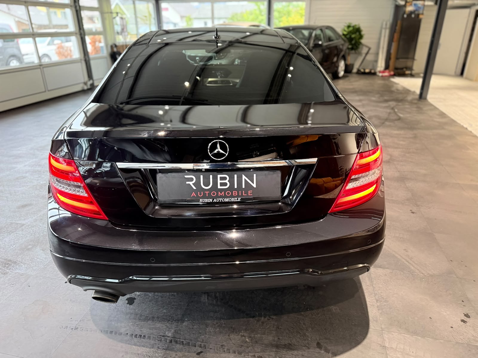 MERCEDES-BENZ C 250 Coupé 7G-Tronic-image-3