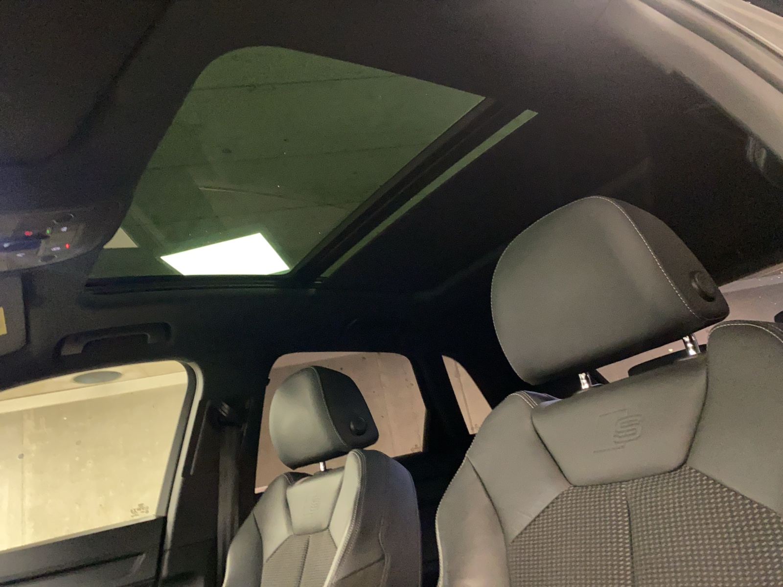 AUDI Q3 2.0 40 S-LINE TFSI-image-15