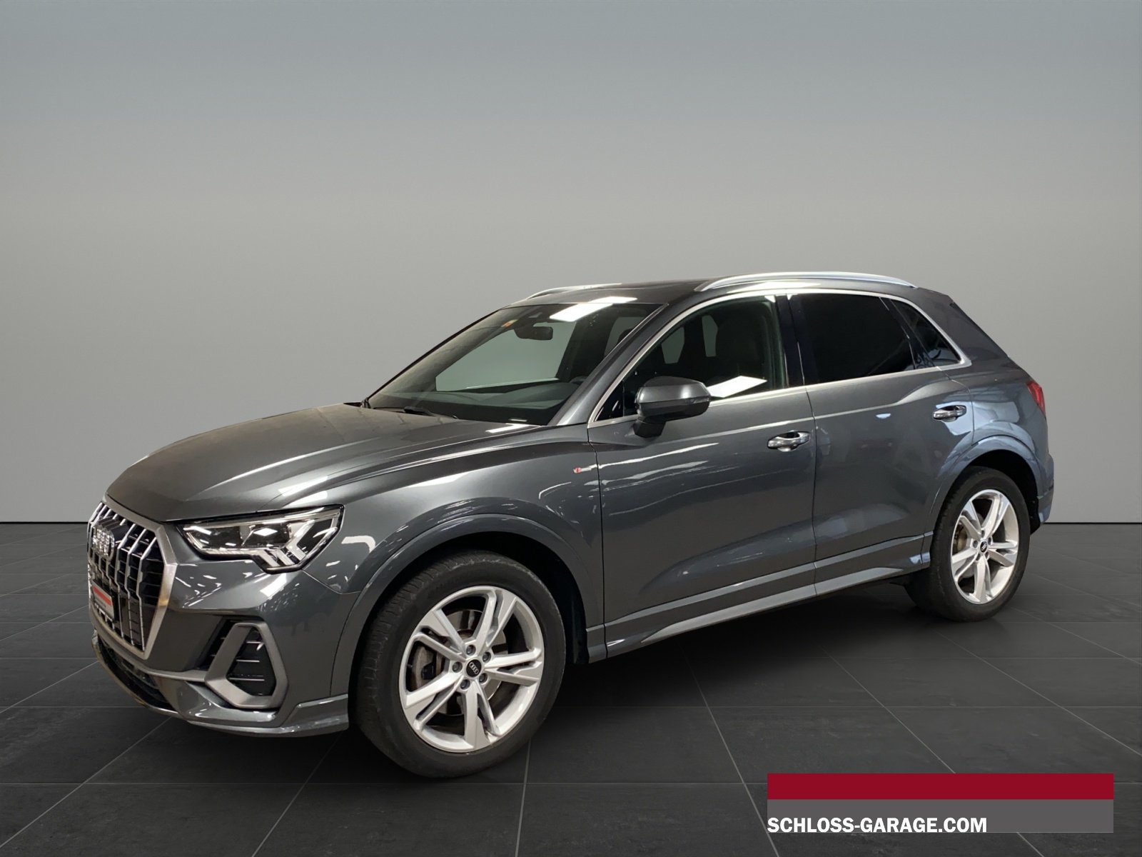 AUDI Q3 2.0 40 S-LINE TFSI-image-0