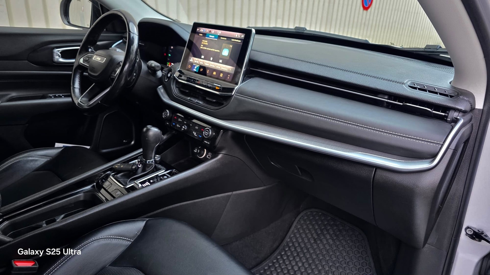 JEEP Compass 1.3 T PHEV Trailhawk Sky AWD-image-13