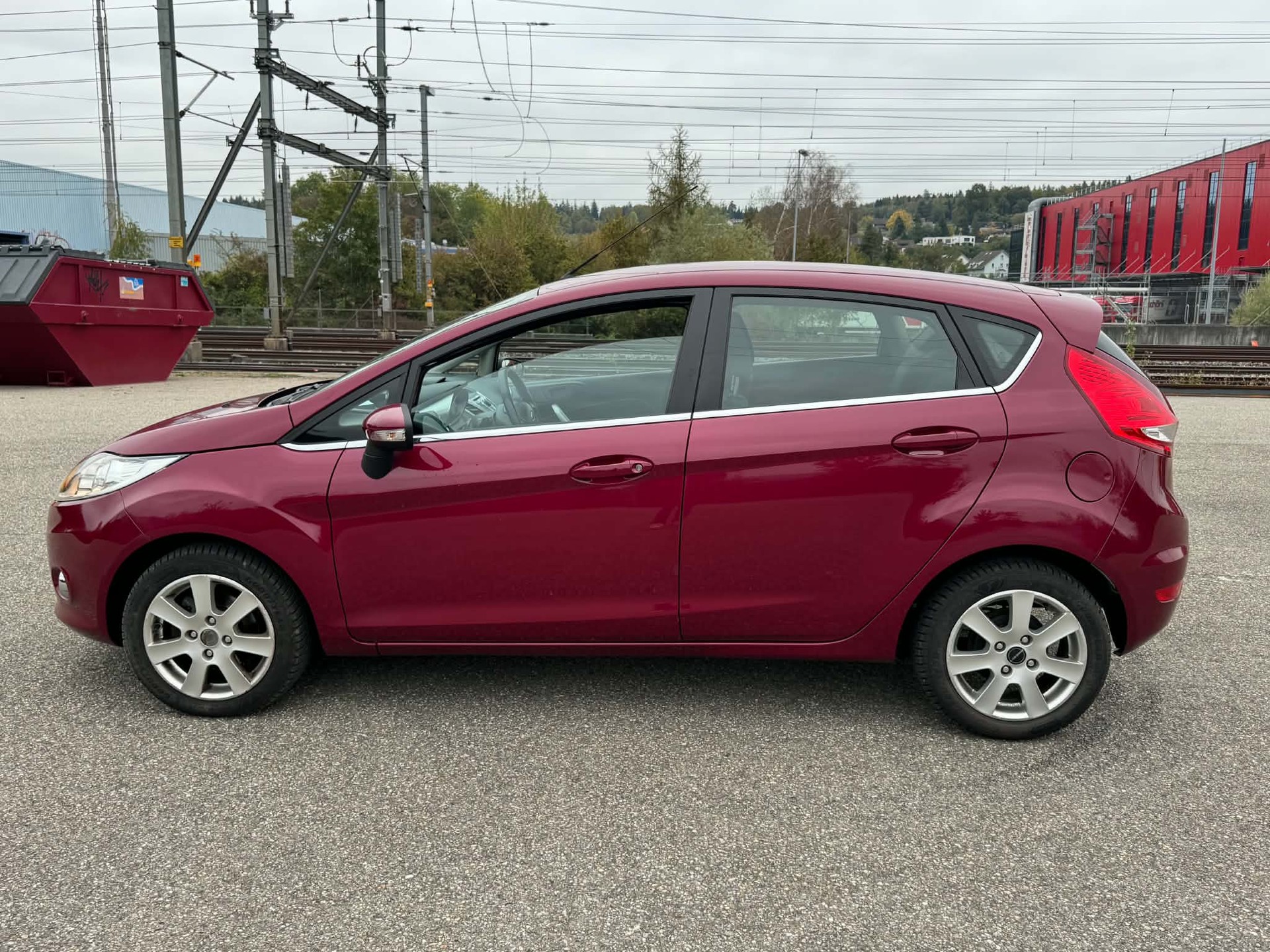 FORD Fiesta 1.4 16V Trend Automatic-image-4