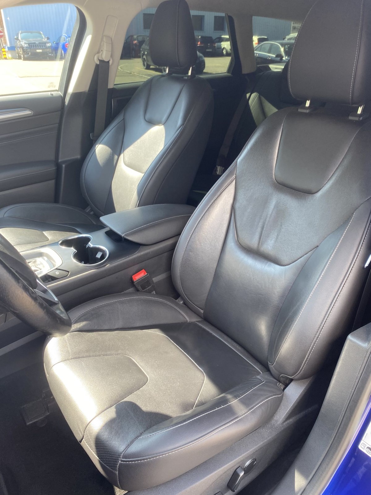 FORD Mondeo Station Wagon 2.0 TDCi 180 Titanium 4x4-image-8