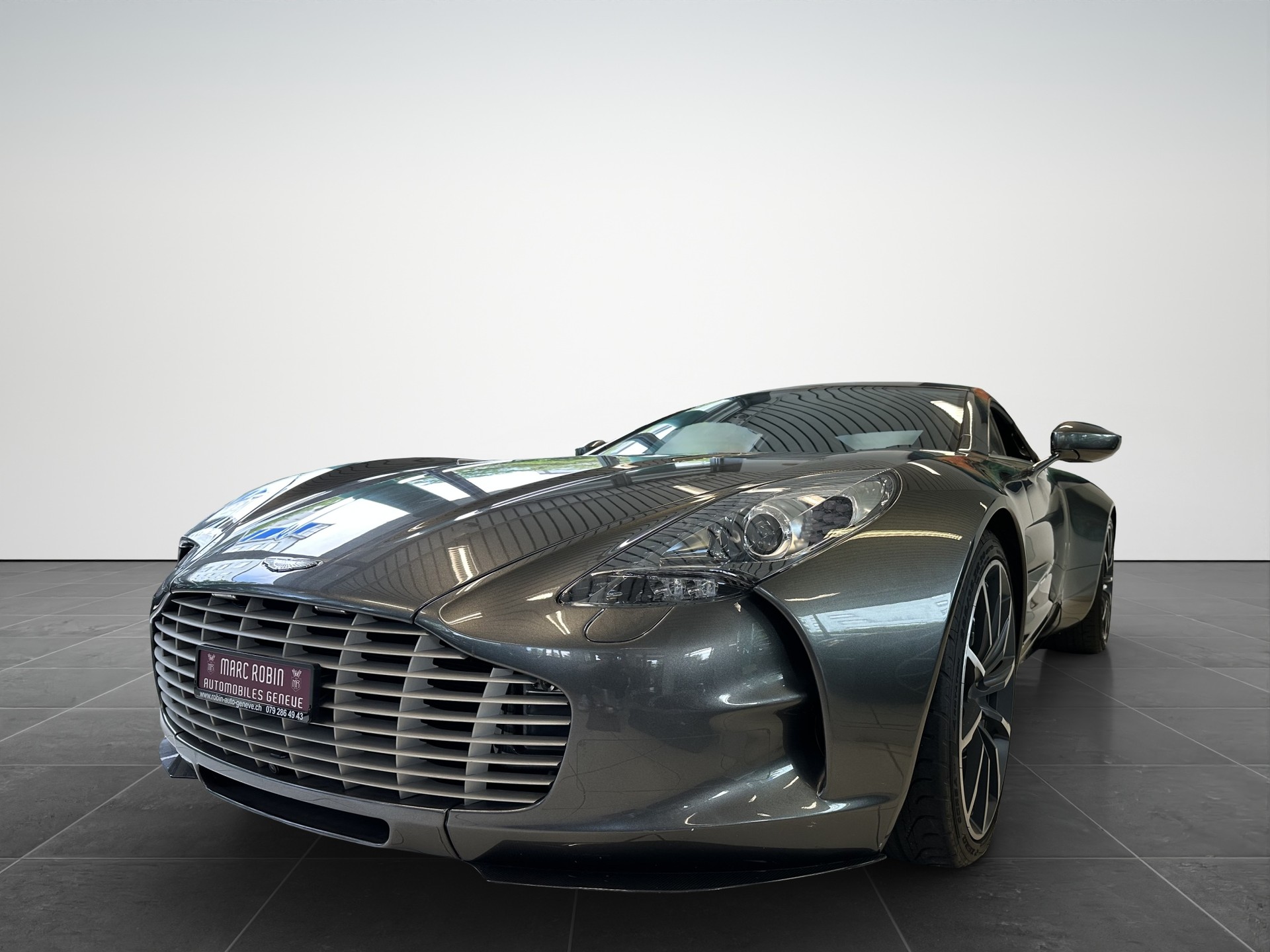 ASTON MARTIN One 77