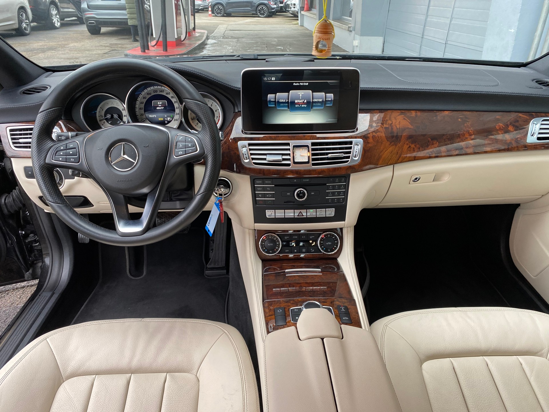 MERCEDES-BENZ CLS 400 4Matic 9G-Tronic-image-8