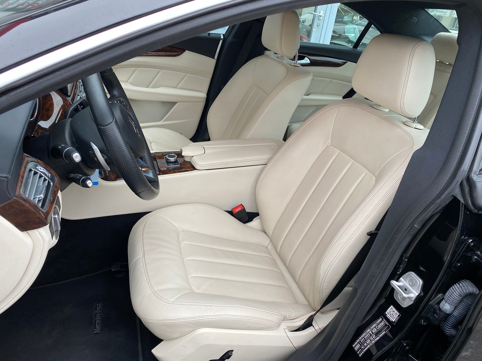 MERCEDES-BENZ CLS 400 4Matic 9G-Tronic-image-10