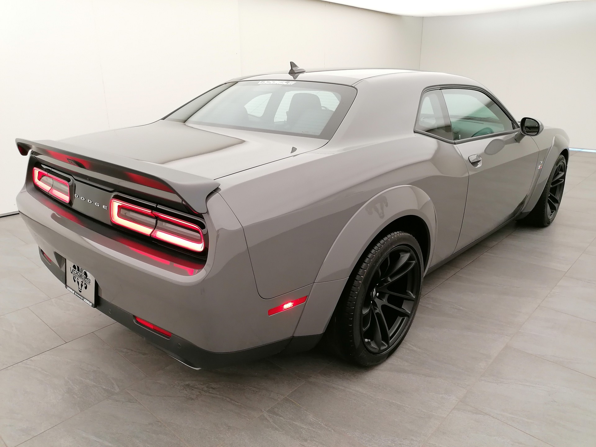 DODGE Challenger 392 WB Scatpack-image-3