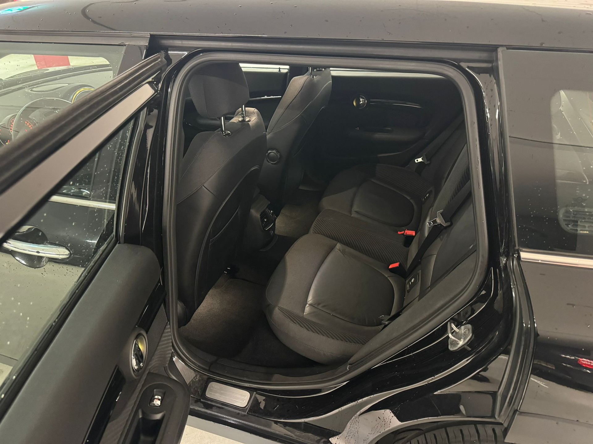 MINI Mini Clubman Cooper S ALL4 Steptronic-image-8