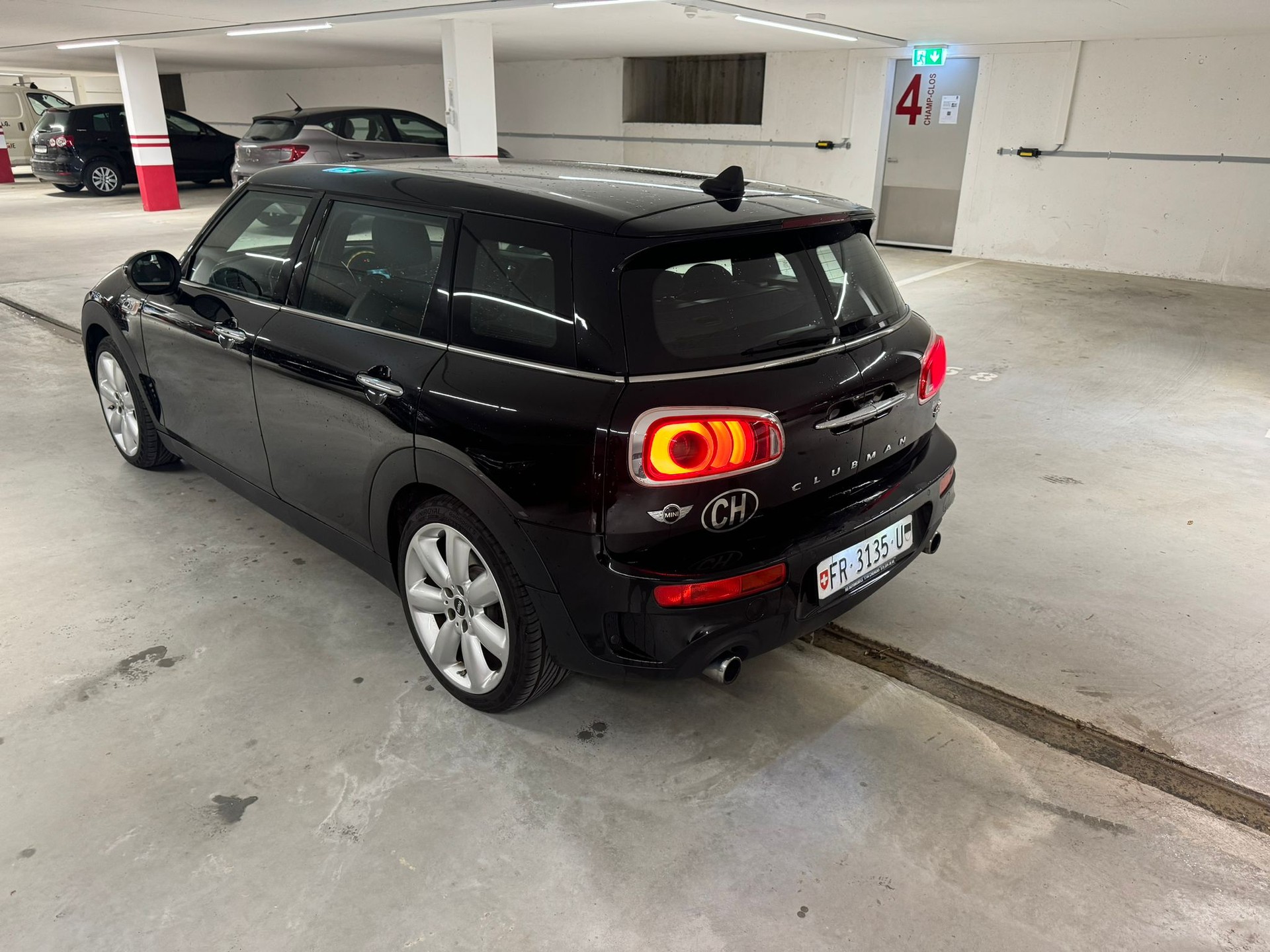 MINI Mini Clubman Cooper S ALL4 Steptronic-image-2