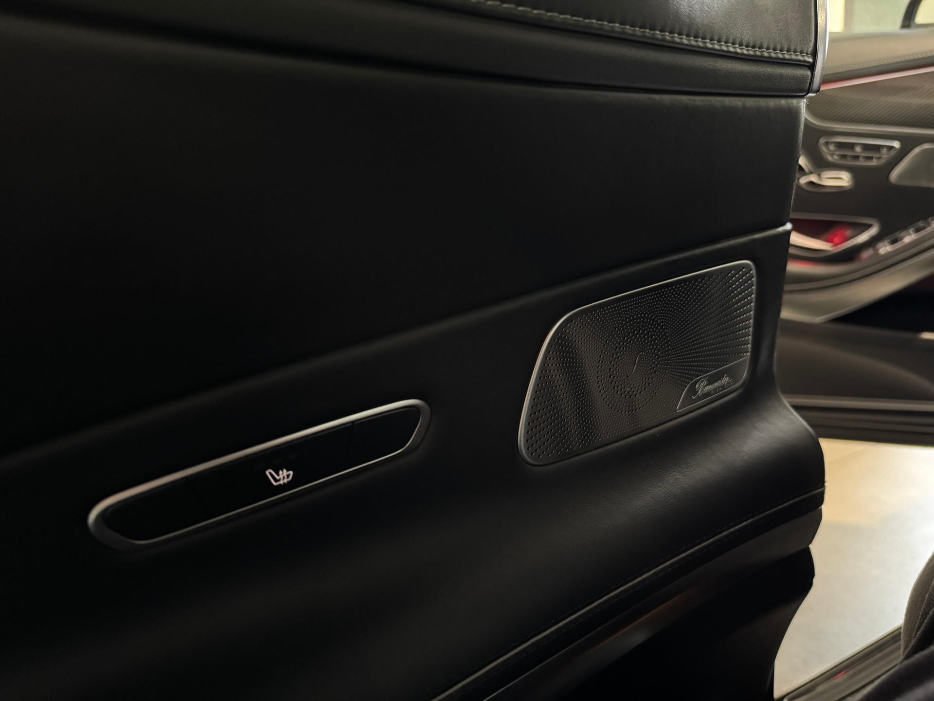 MERCEDES-BENZ S 63 AMG Coupé 4Matic AMG Night-Paket-image-22