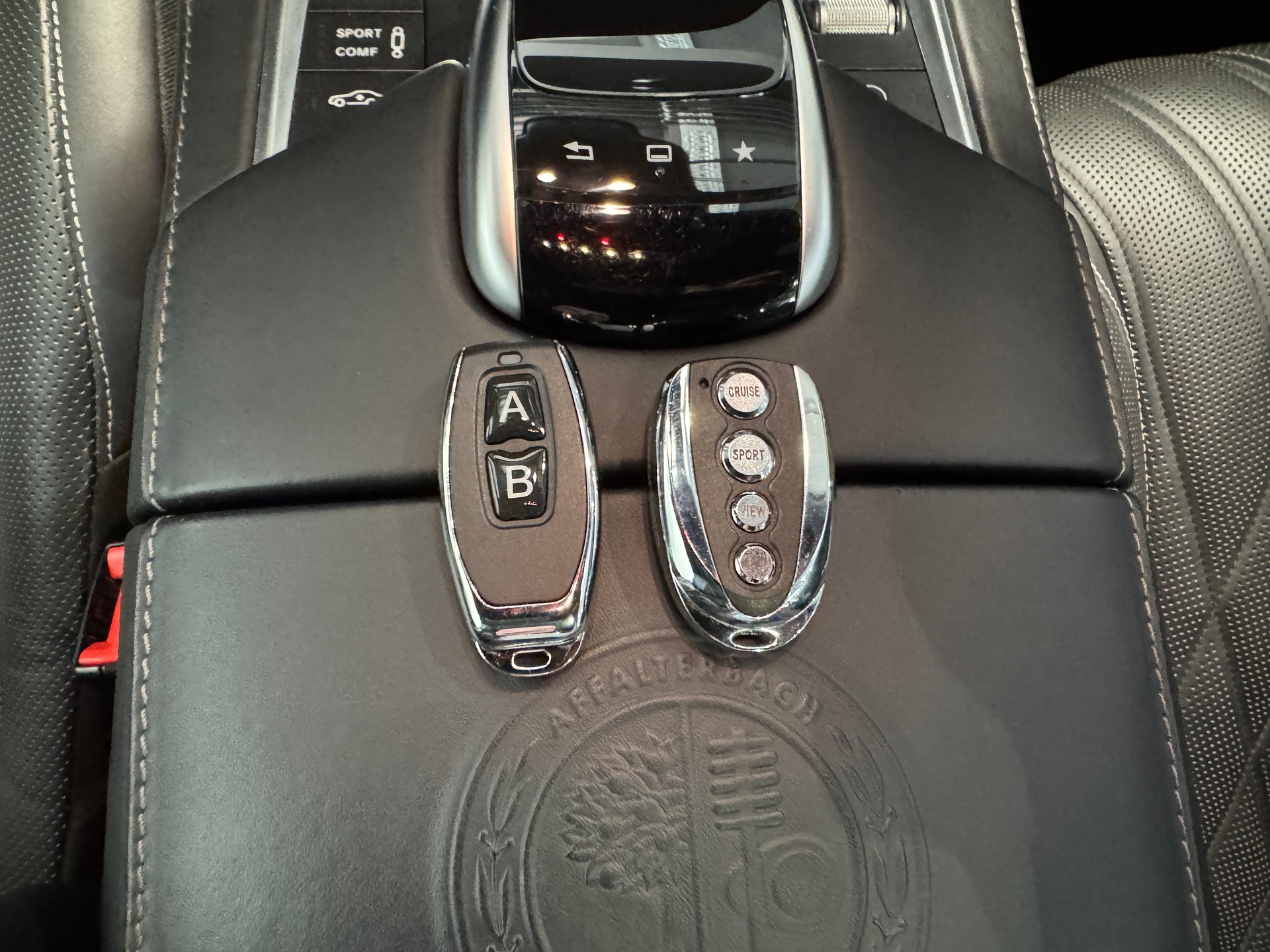 MERCEDES-BENZ S 63 AMG Coupé 4Matic AMG Night-Paket-image-17