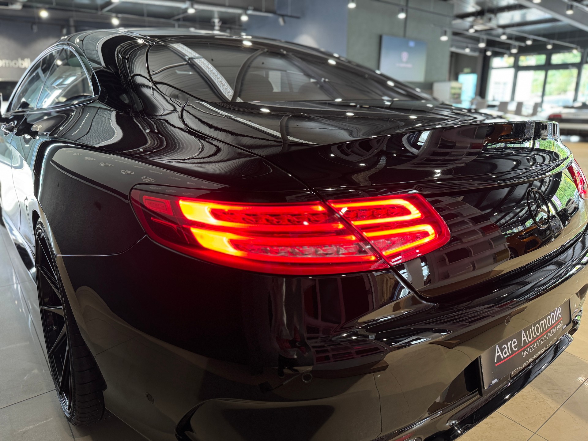 MERCEDES-BENZ S 63 AMG Coupé 4Matic AMG Night-Paket-image-6